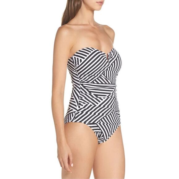 New. Tommy Bahama Stripe swimsuit. Size 14. MSRP $149 - Picture 4 of 9
